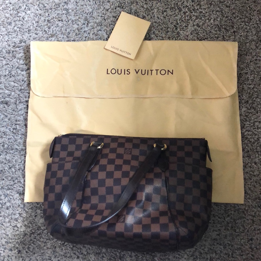 Louis Vuitton with papers small tote